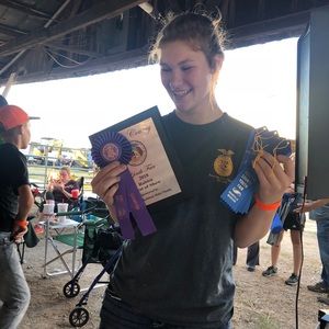 Meet your Posher, Kayla